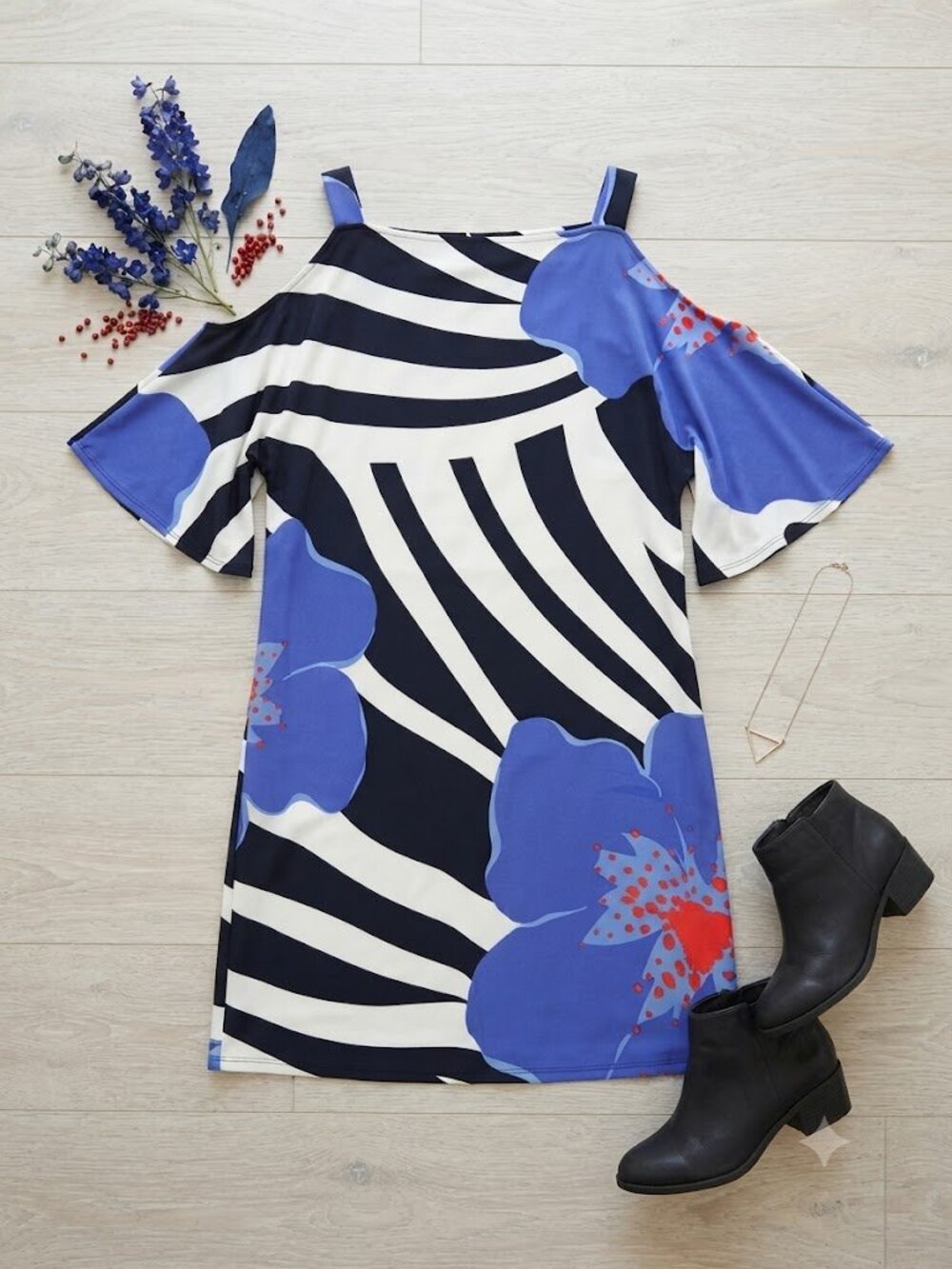 Jude Connally Blue Black White Abstract Floral Cold Shoulder Shift Dress Size S